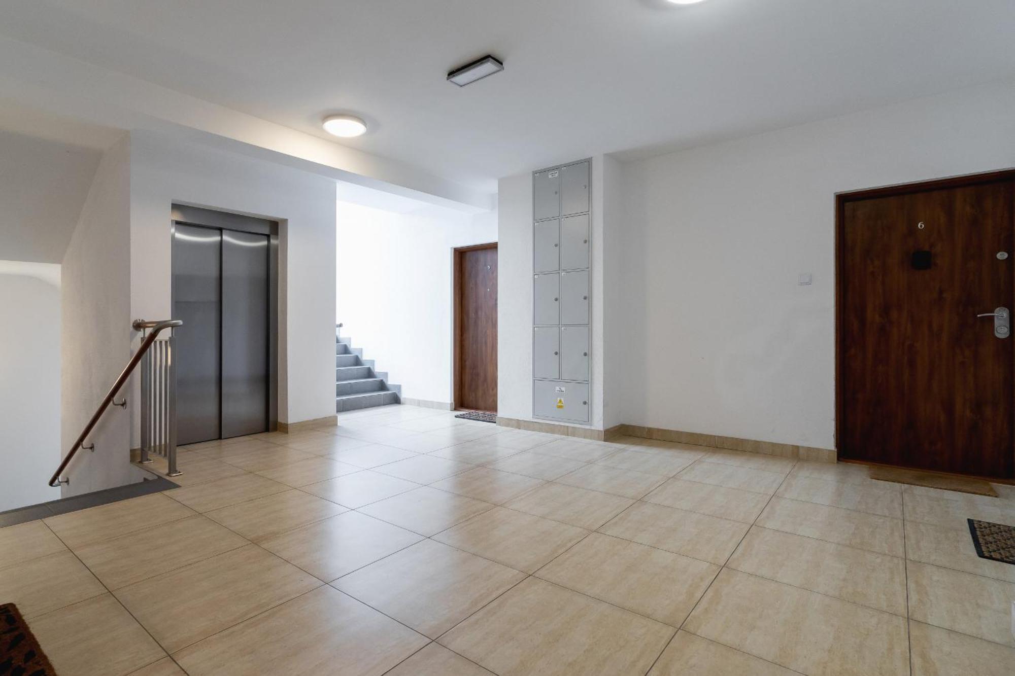 Stawowa With Balcony & Parking Cracow By Renters Appartamento Cracovia