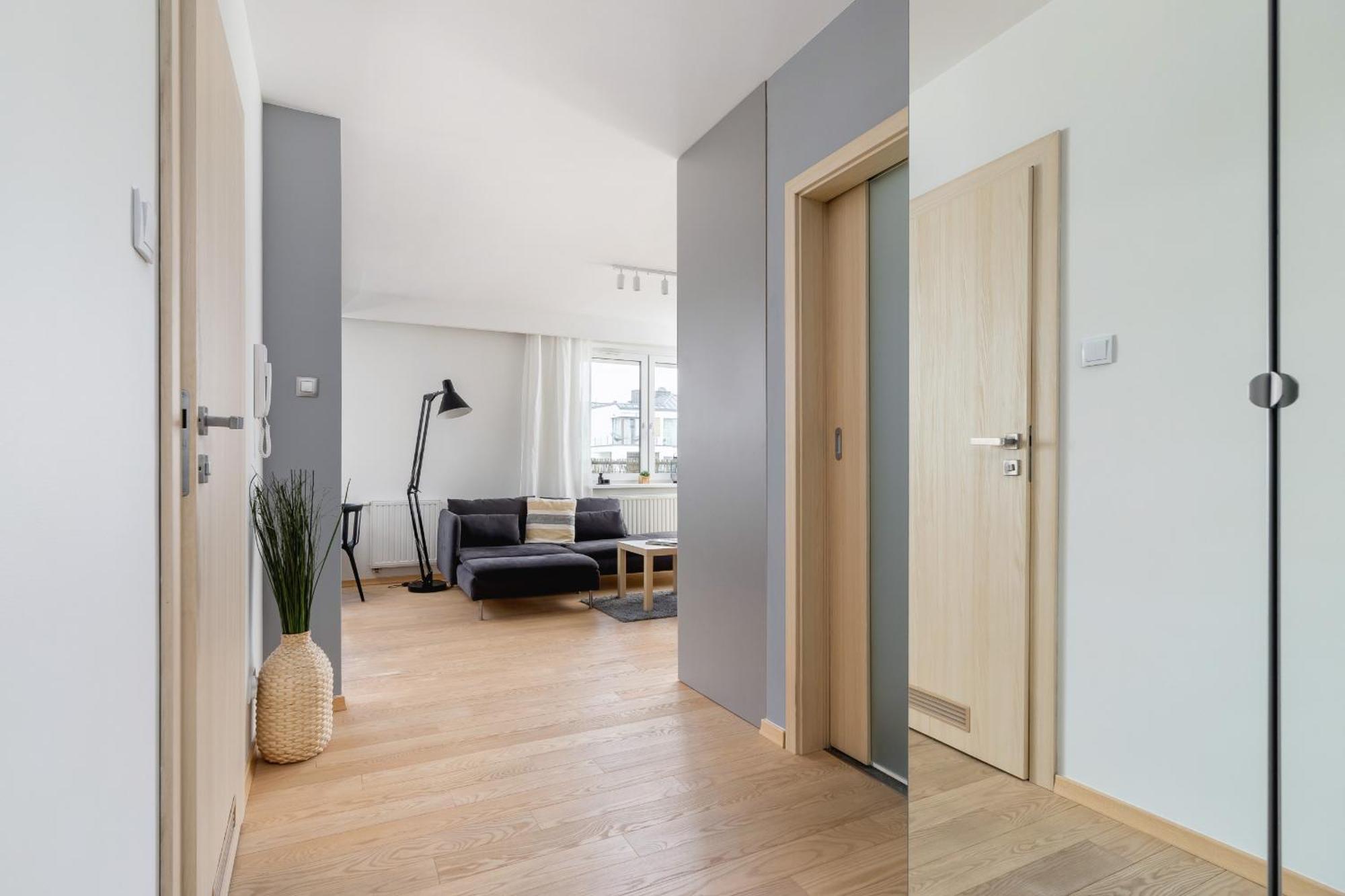 Stawowa With Balcony & Parking Cracow By Renters Cracovia
